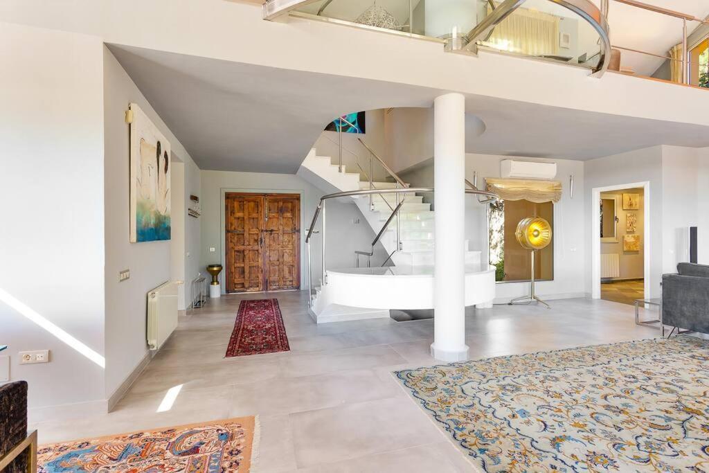 Luxury With Spectaculair Views By Varenso Holidays Apartment *