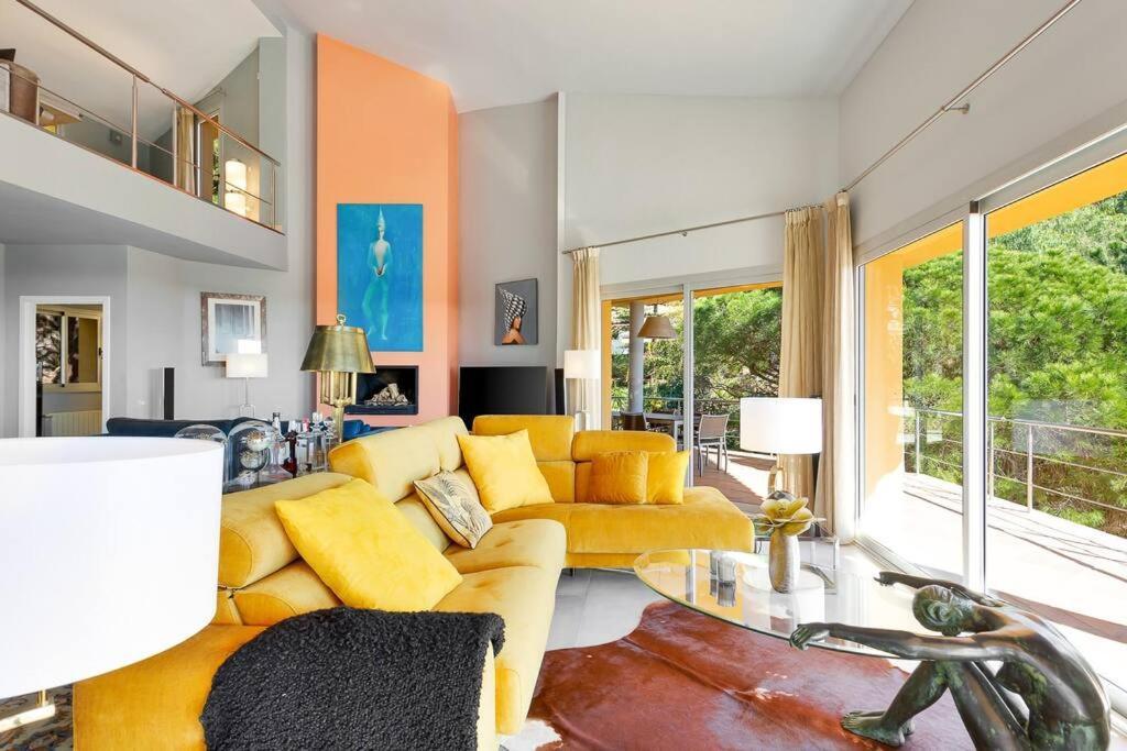 Luxury With Spectaculair Views By Varenso Holidays *