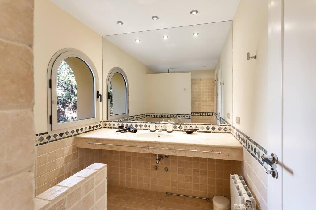 Luxury With Spectaculair Views By Varenso Holidays *